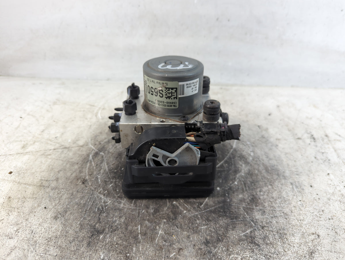 2019-2021 Kia Forte Anti-Lock Brake ABS Pump Module Actuator OEM P/N:58900-S2650 Fits Fits 2019 2020 2021 OEM Used Auto Part