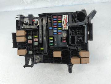 2021 Kia Forte Fusebox Fuse Box Panel Relay Module P/N:4221112009 P078LA52, 91431 M7052 Fits OEM Used Auto Parts