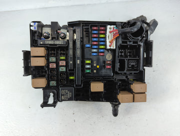 2021 Kia Forte Fusebox Fuse Box Panel Relay Module P/N:4221713008 91431 M7052 Fits OEM Used Auto Parts
