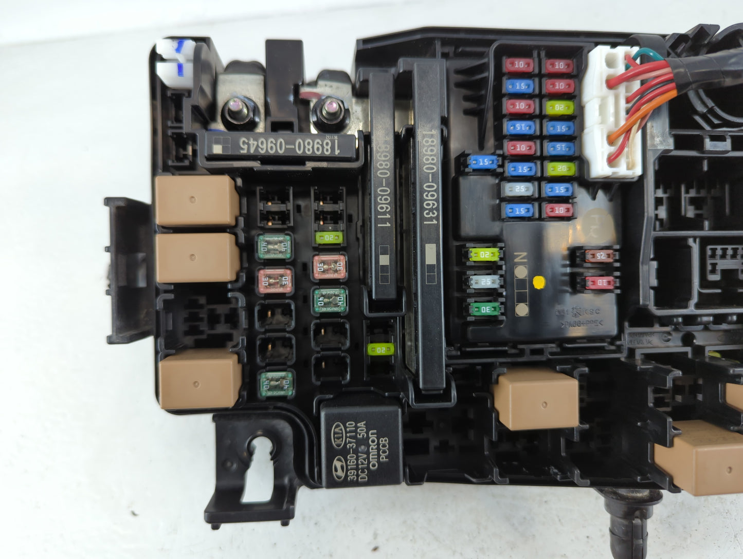2021 Kia Forte Fusebox Fuse Box Panel Relay Module P/N:4221713008 91431 M7052 Fits OEM Used Auto Parts - Oemusedautoparts1.c