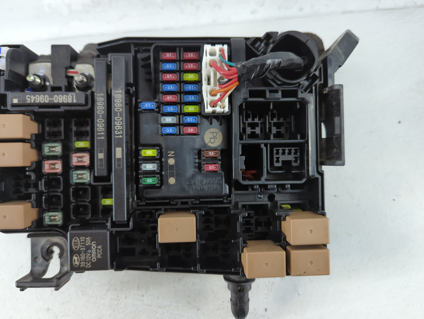 2021 Kia Forte Fusebox Fuse Box Panel Relay Module P/N:4220708013 91431 M7052 Fits OEM Used Auto Parts - Oemusedautoparts1.c