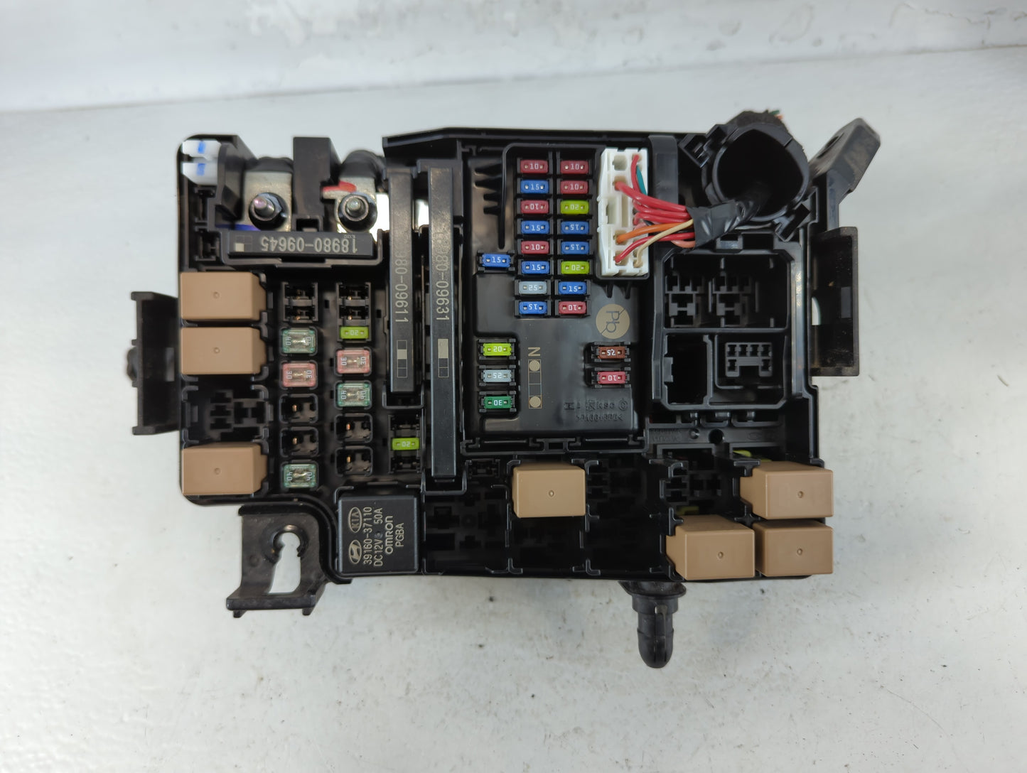 2021 Kia Forte Fusebox Fuse Box Panel Relay Module P/N:4220828012 P078LA52, 91431 M7052 Fits OEM Used Auto Parts - Oemusedau