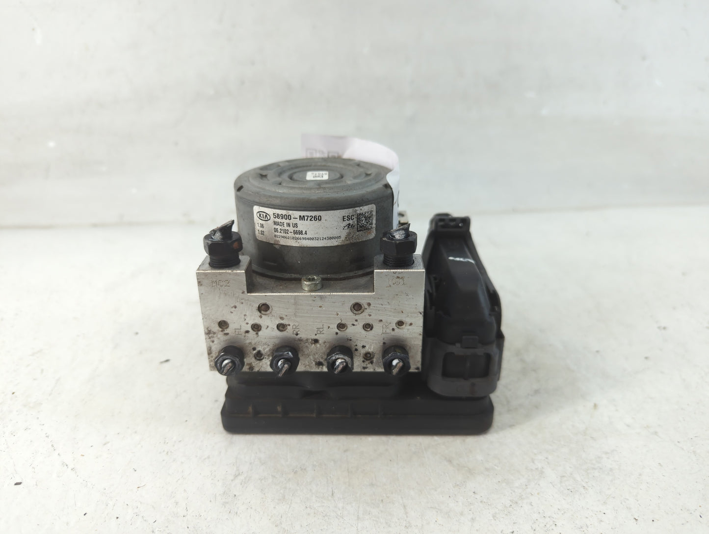 2019-2021 Kia Forte ABS Pump Control Module Replacement P/N:58900-M7260 58900-M7400 Fits Fits 2019 2020 2021 OEM Used Auto P
