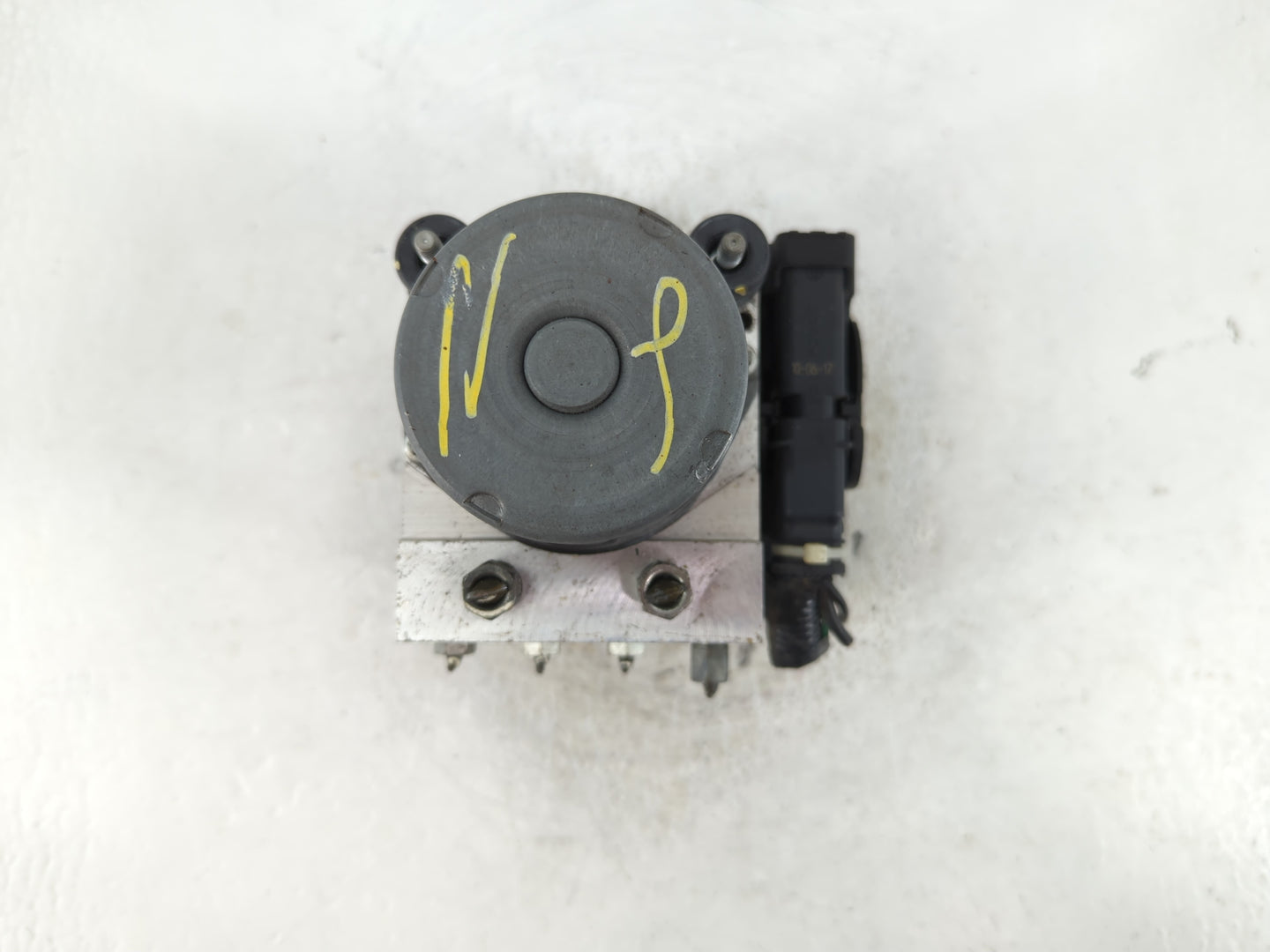 2019-2021 Kia Forte ABS Pump Control Module Replacement P/N:265 251 446 AA 58900-M7200 Fits Fits 2019 2020 2021 OEM Used Aut