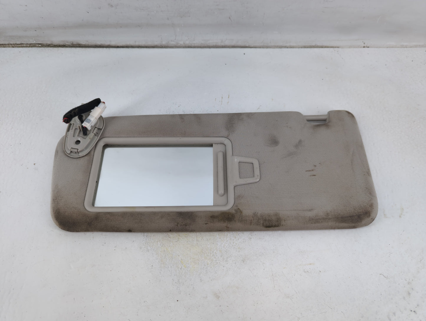 2021 Kia K5 Sun Visor Shade Replacement Driver Left Mirror Fits OEM Used Auto Parts - Oemusedautoparts1.com