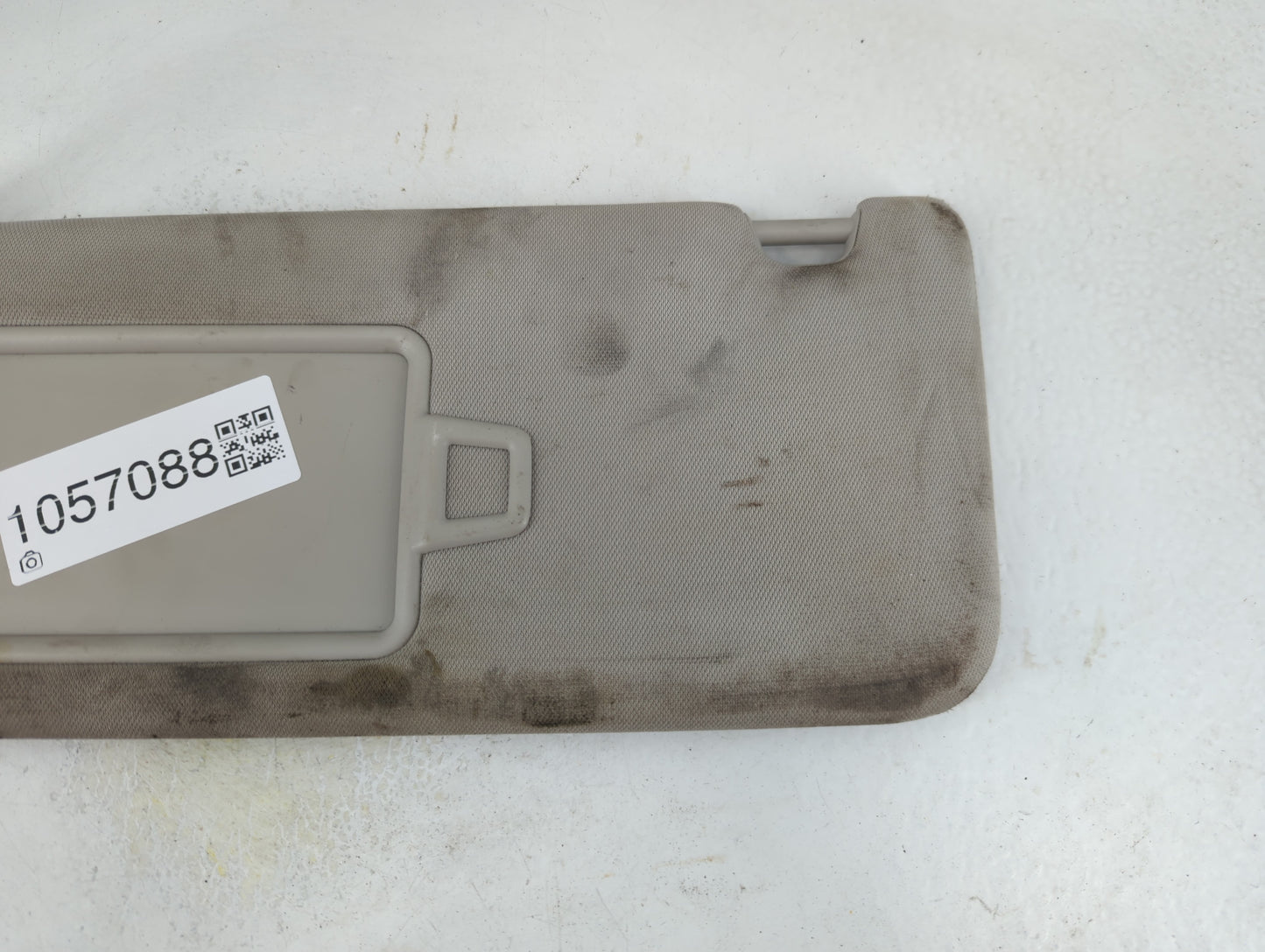 2021 Kia K5 Sun Visor Shade Replacement Driver Left Mirror Fits OEM Used Auto Parts - Oemusedautoparts1.com