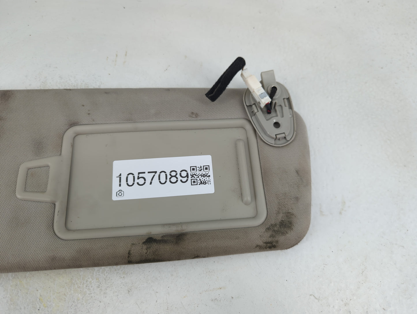 2021 Kia K5 Sun Visor Shade Replacement Passenger Right Mirror Fits OEM Used Auto Parts - Oemusedautoparts1.com