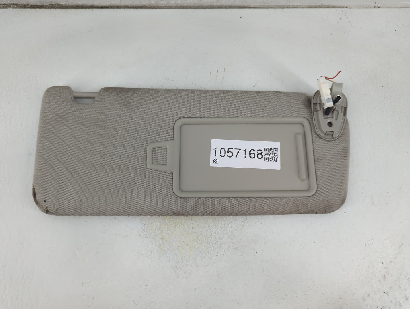 2021 Kia K5 Sun Visor Shade Replacement Passenger Right Mirror Fits OEM Used Auto Parts - Oemusedautoparts1.com