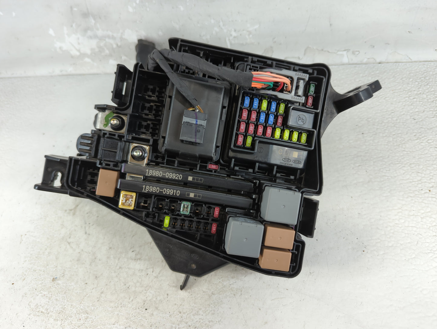 2021 Kia K5 Fusebox Fuse Box Panel Relay Module P/N:2202180948 91400L32000A Fits OEM Used Auto Parts - Oemusedautoparts1.com