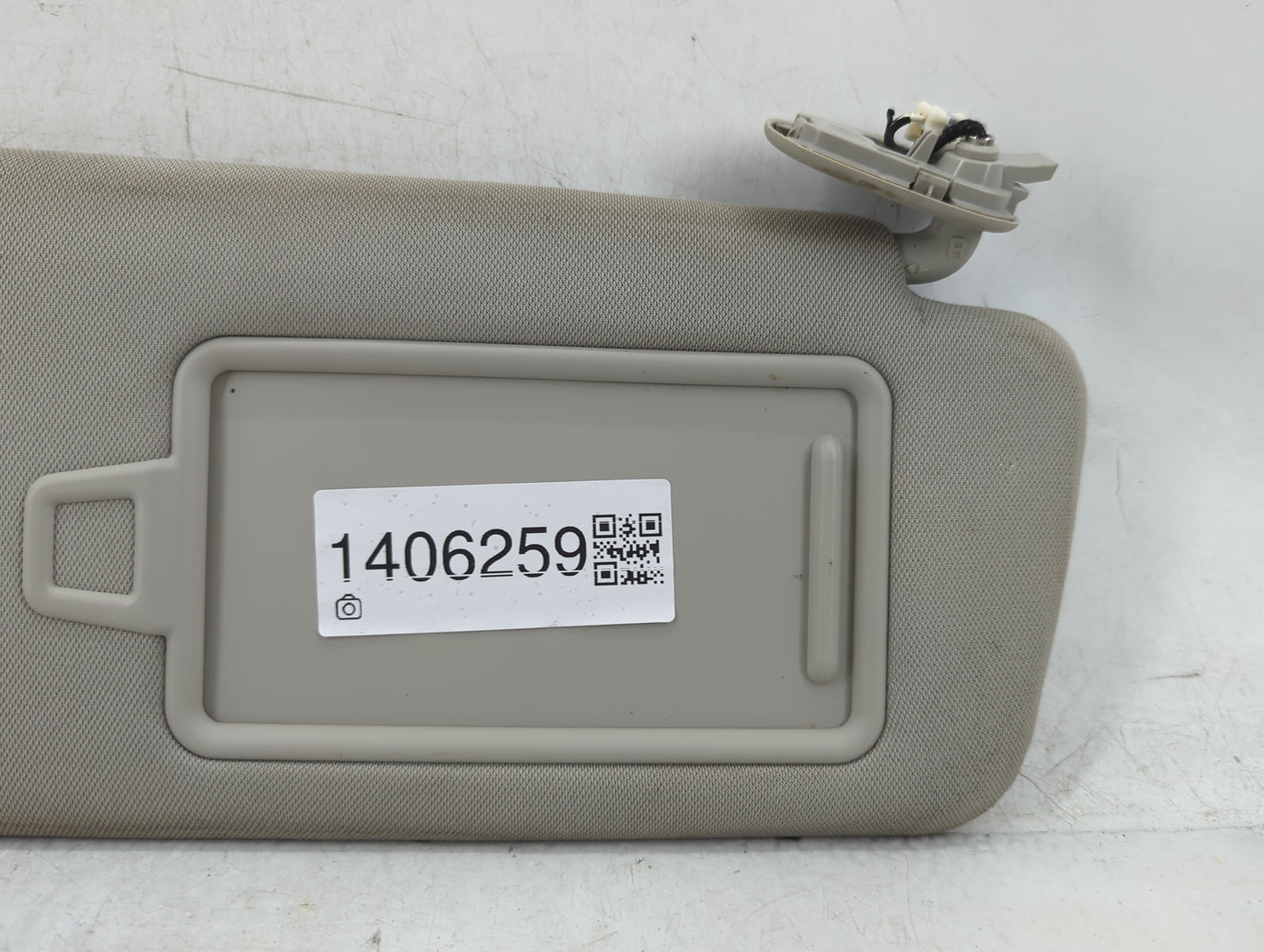 2021 Kia K5 Sun Visor Shade Replacement Passenger Right Mirror Fits OEM Used Auto Parts - Oemusedautoparts1.com