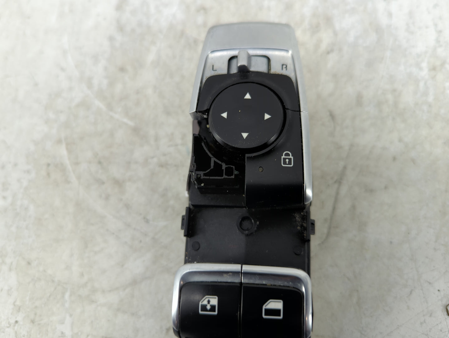 2021 Kia K5 Master Power Window Switch Replacement Driver Side Left P/N:93571L2240 Fits OEM Used Auto Parts - Oemusedautopar