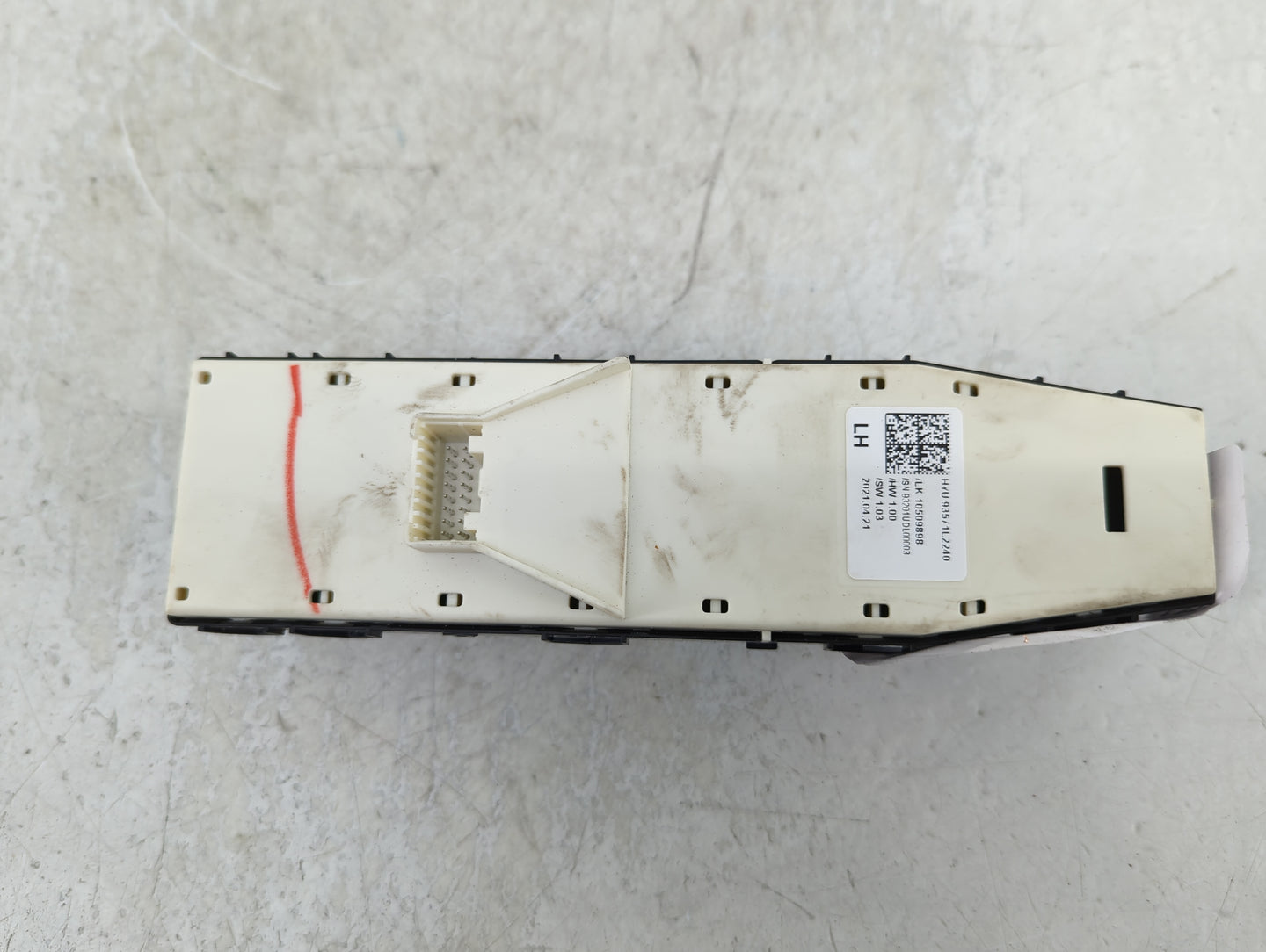 2021 Kia K5 Master Power Window Switch Replacement Driver Side Left P/N:93571L2240 Fits OEM Used Auto Parts - Oemusedautopar
