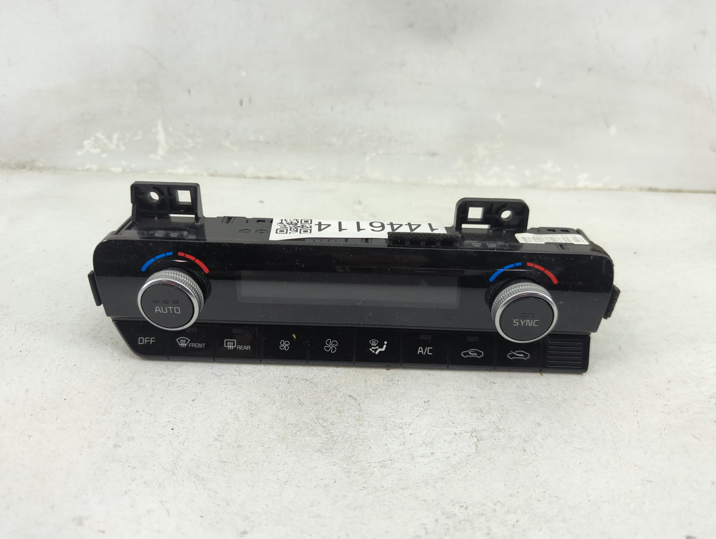 2021 Kia K5 Climate Control Module Temperature AC/Heater Replacement P/N:97250-L3200 Fits OEM Used Auto Parts - Oemusedautop