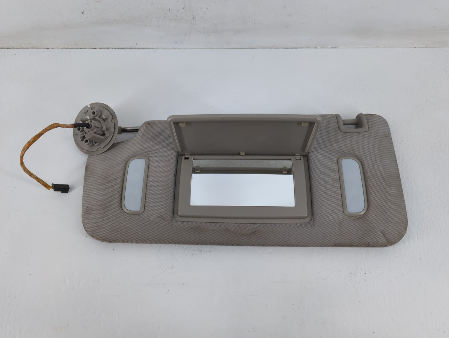 2021 Kia K5 Sun Visor Shade Replacement Passenger Right Mirror Fits OEM Used Auto Parts - Oemusedautoparts1.com