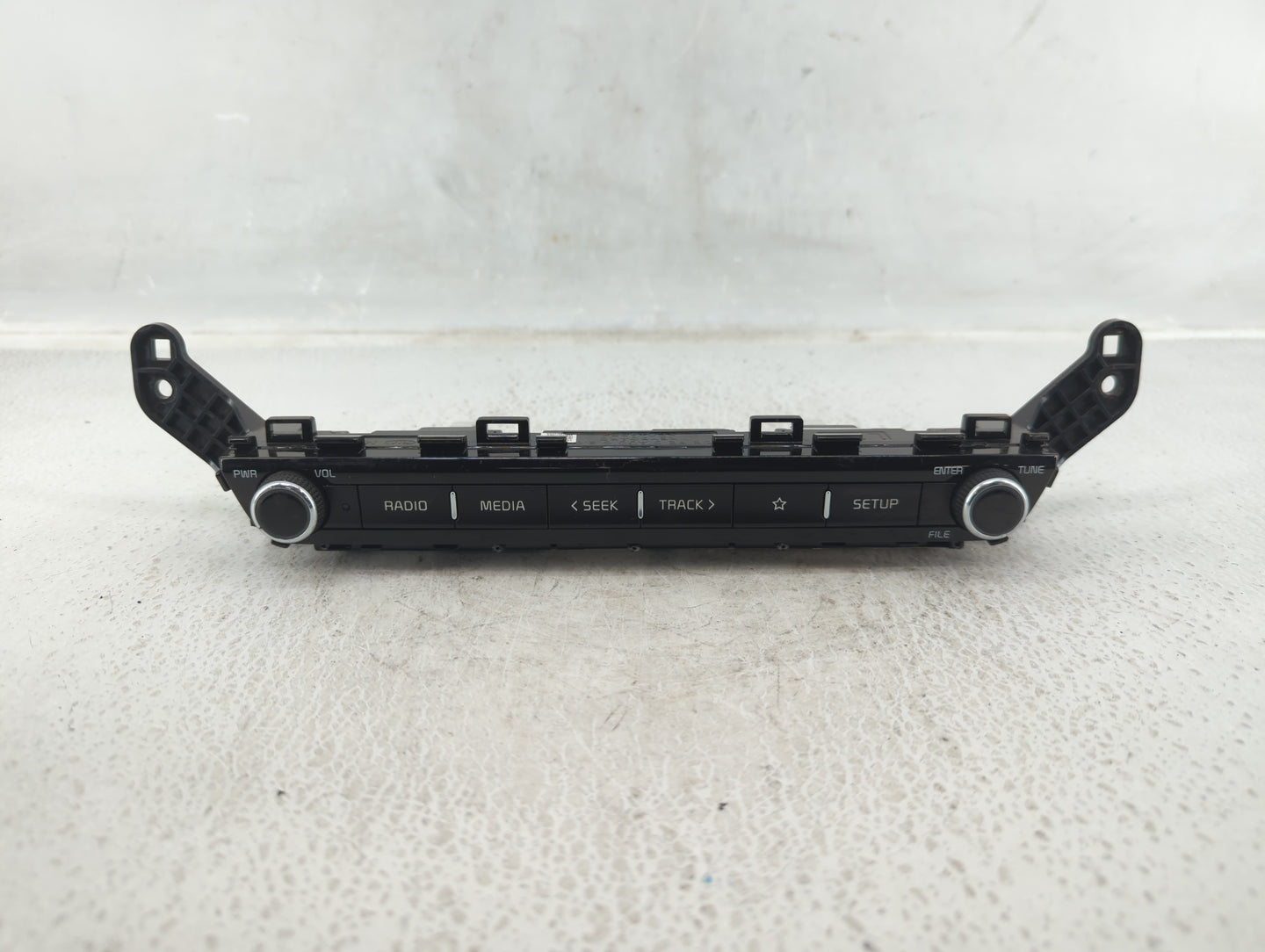 2021 Kia Niro Am Fm Cd Player Radio Receiver - Oemusedautoparts1.com