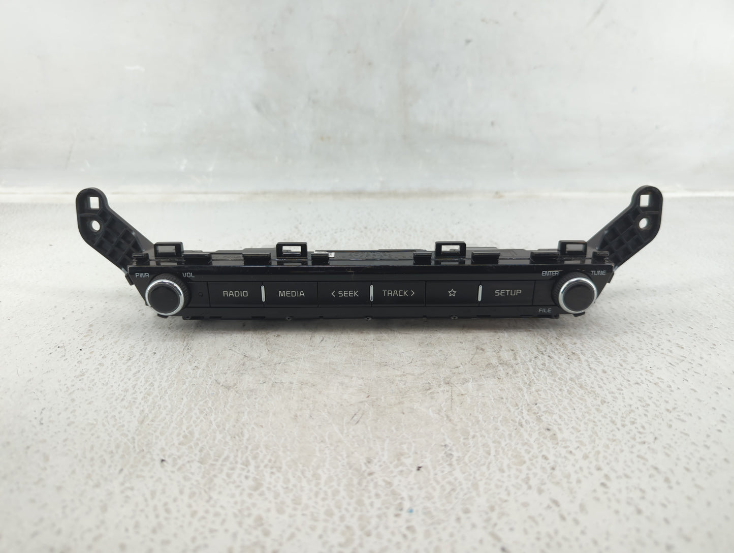 2021 Kia Niro Am Fm Cd Player Radio Receiver - Oemusedautoparts1.com