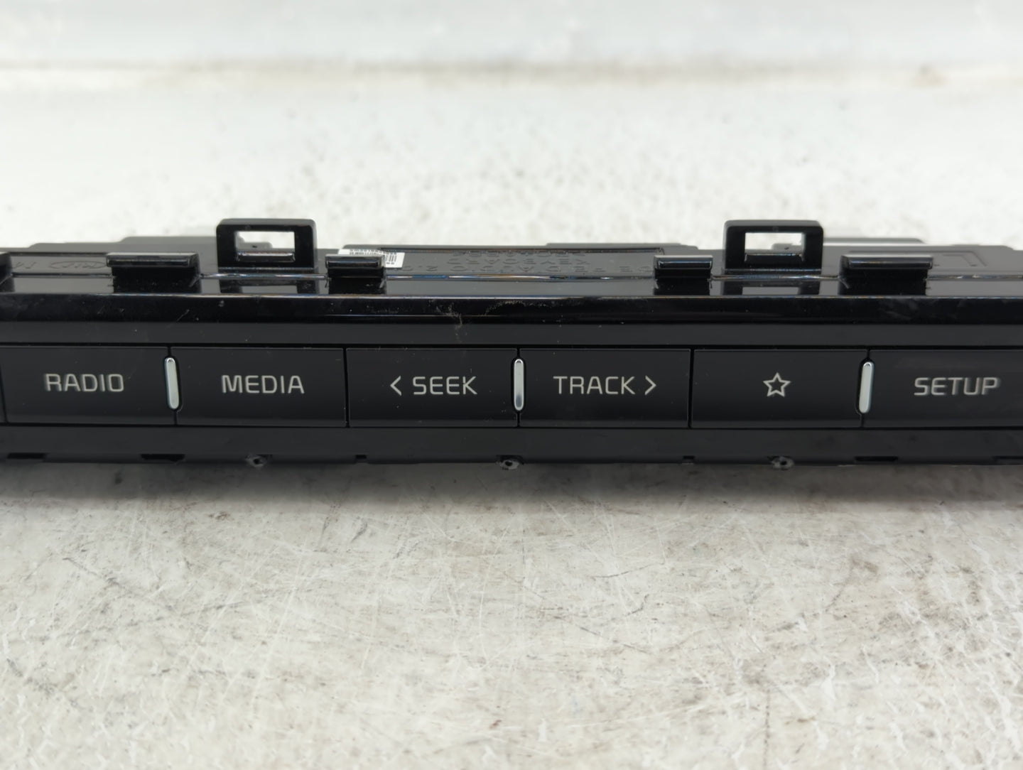 2021 Kia Niro Am Fm Cd Player Radio Receiver - Oemusedautoparts1.com