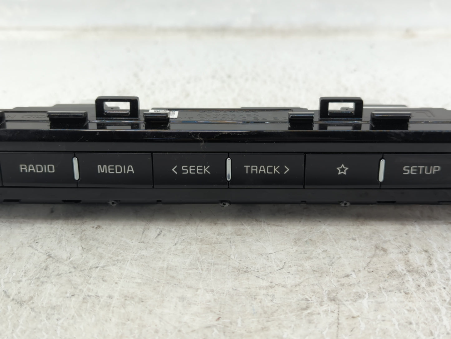 2021 Kia Niro Am Fm Cd Player Radio Receiver - Oemusedautoparts1.com