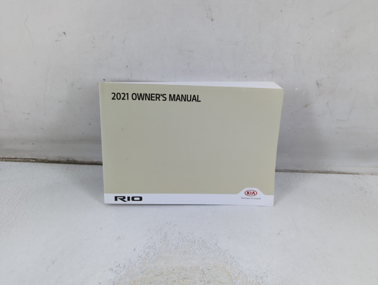 2021 Kia Rio Owners Manual Book Guide P/N:H9S5-EU0OA OEM Used Auto Parts - Oemusedautoparts1.com