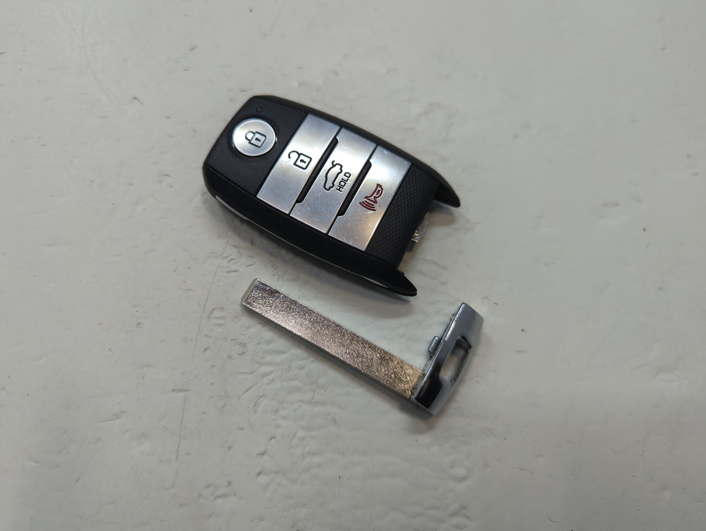 Kia Rio Keyless Entry Remote Fob NYOSYEC4FOB1611 4 buttons - Oemusedautoparts1.com