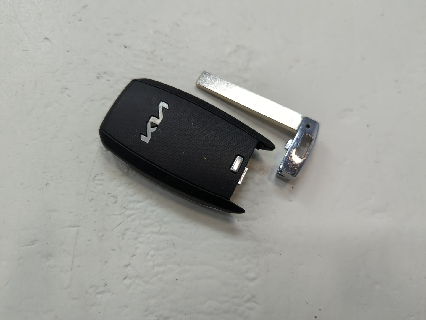 Kia Rio Keyless Entry Remote Fob NYOSYEC4FOB1611 4 buttons - Oemusedautoparts1.com