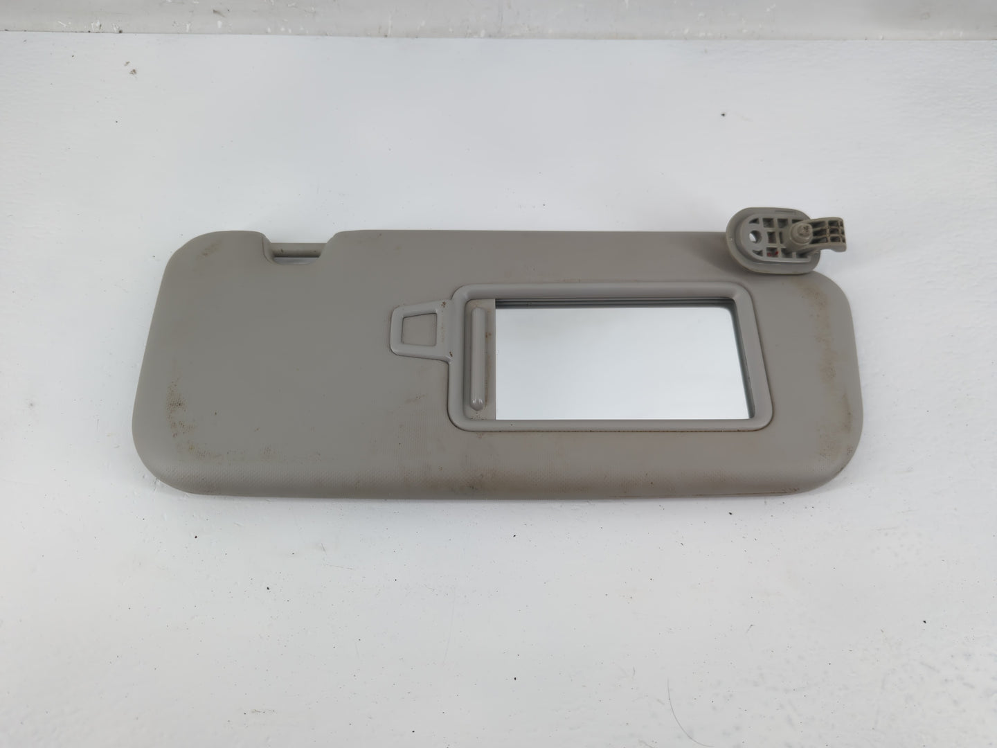 2018-2020 Kia Rio Sun Visor Shade Replacement Passenger Right Mirror Fits Fits 2018 2019 2020 2021 2022 OEM Used Auto Parts 