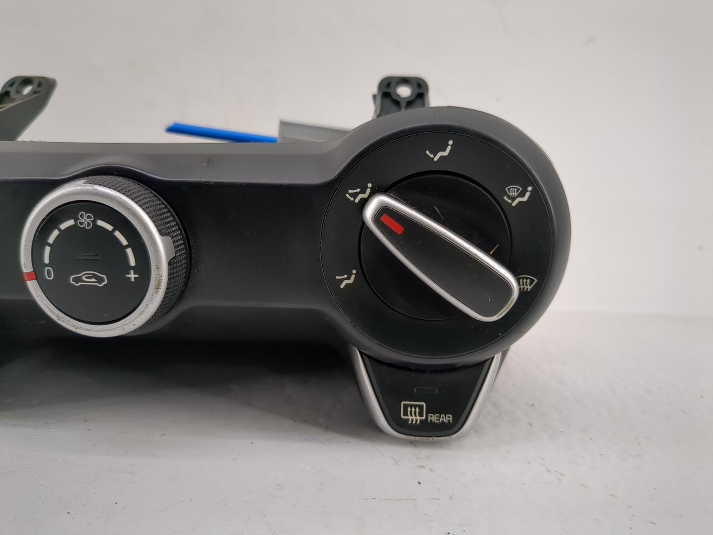 2021 Kia Rio Climate Control Module Temperature AC/Heater Replacement P/N:97250H9130 Fits OEM Used Auto Parts - Oemusedautop