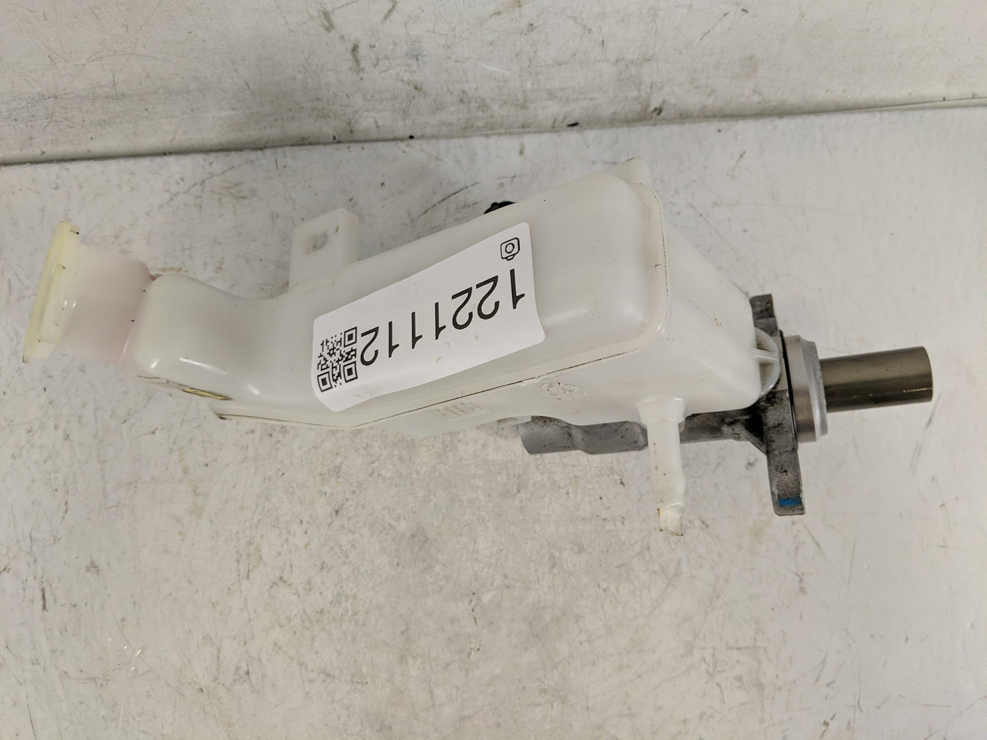 2020-2020 Kia Rio Brake Master Cylinder - Oemusedautoparts1.com