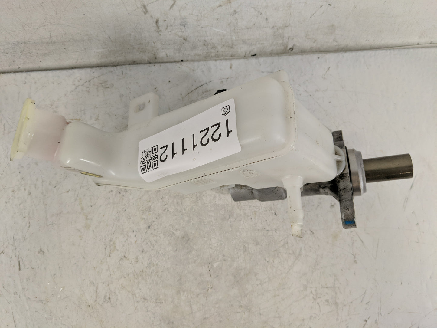 2020-2020 Kia Rio Brake Master Cylinder - Oemusedautoparts1.com