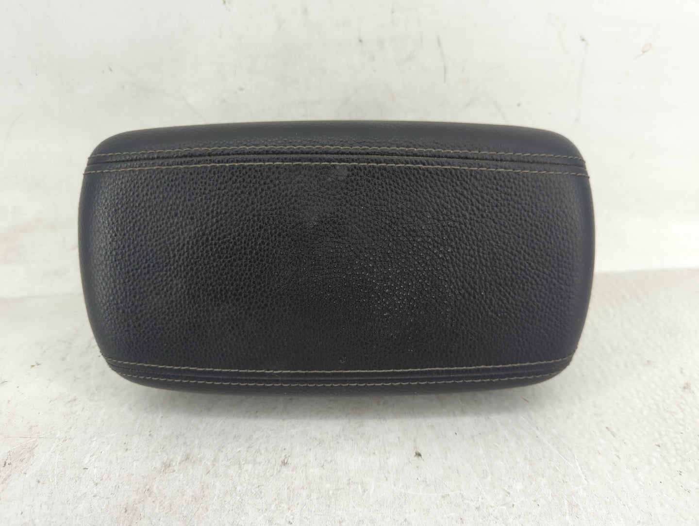 2021 Kia Rio Center Console Armrest Cover Lid Fits OEM Used Auto Parts - Oemusedautoparts1.com