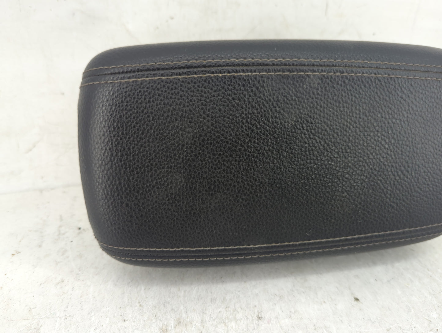 2021 Kia Rio Center Console Armrest Cover Lid Fits OEM Used Auto Parts - Oemusedautoparts1.com