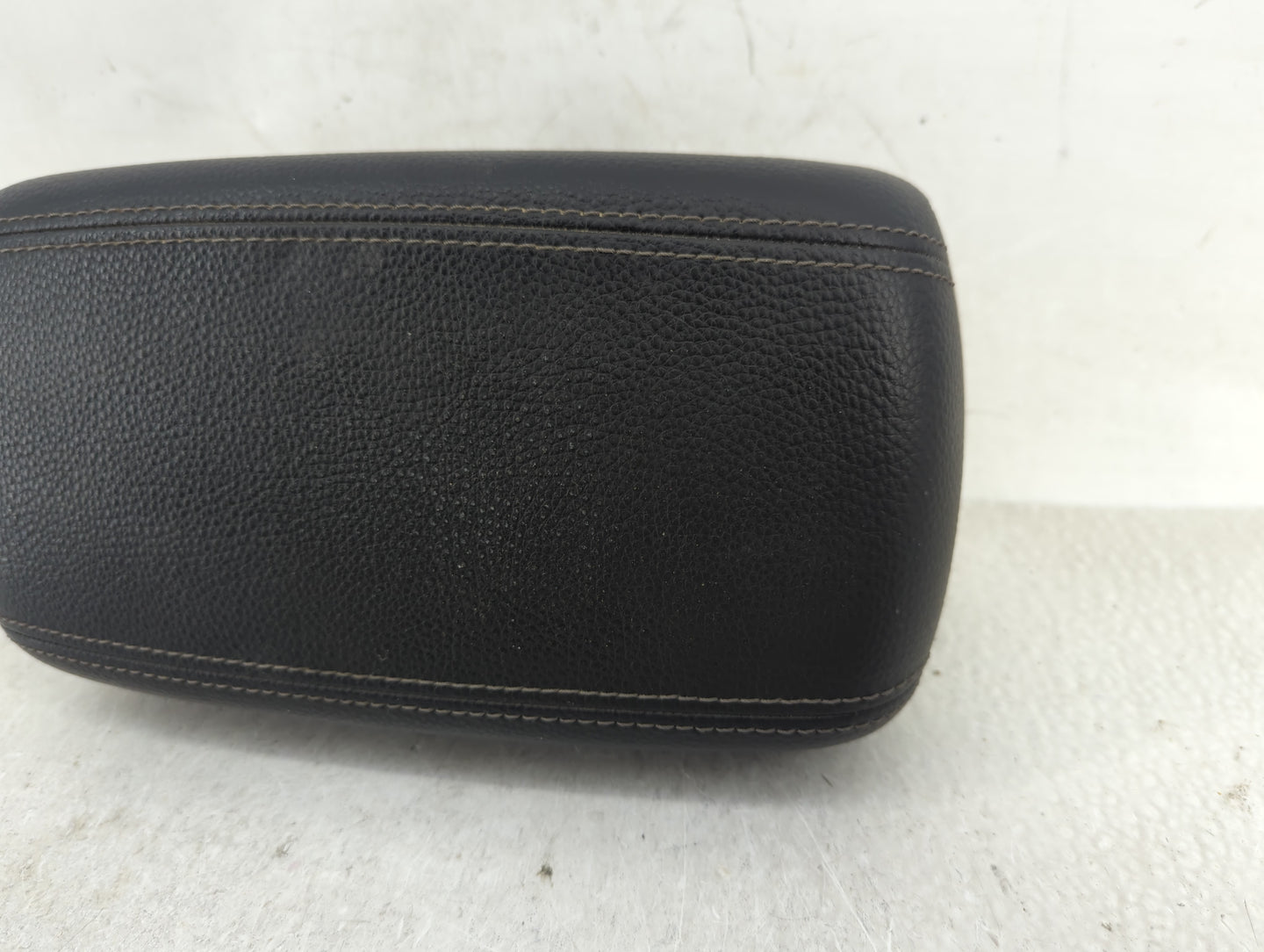 2021 Kia Rio Center Console Armrest Cover Lid Fits OEM Used Auto Parts - Oemusedautoparts1.com