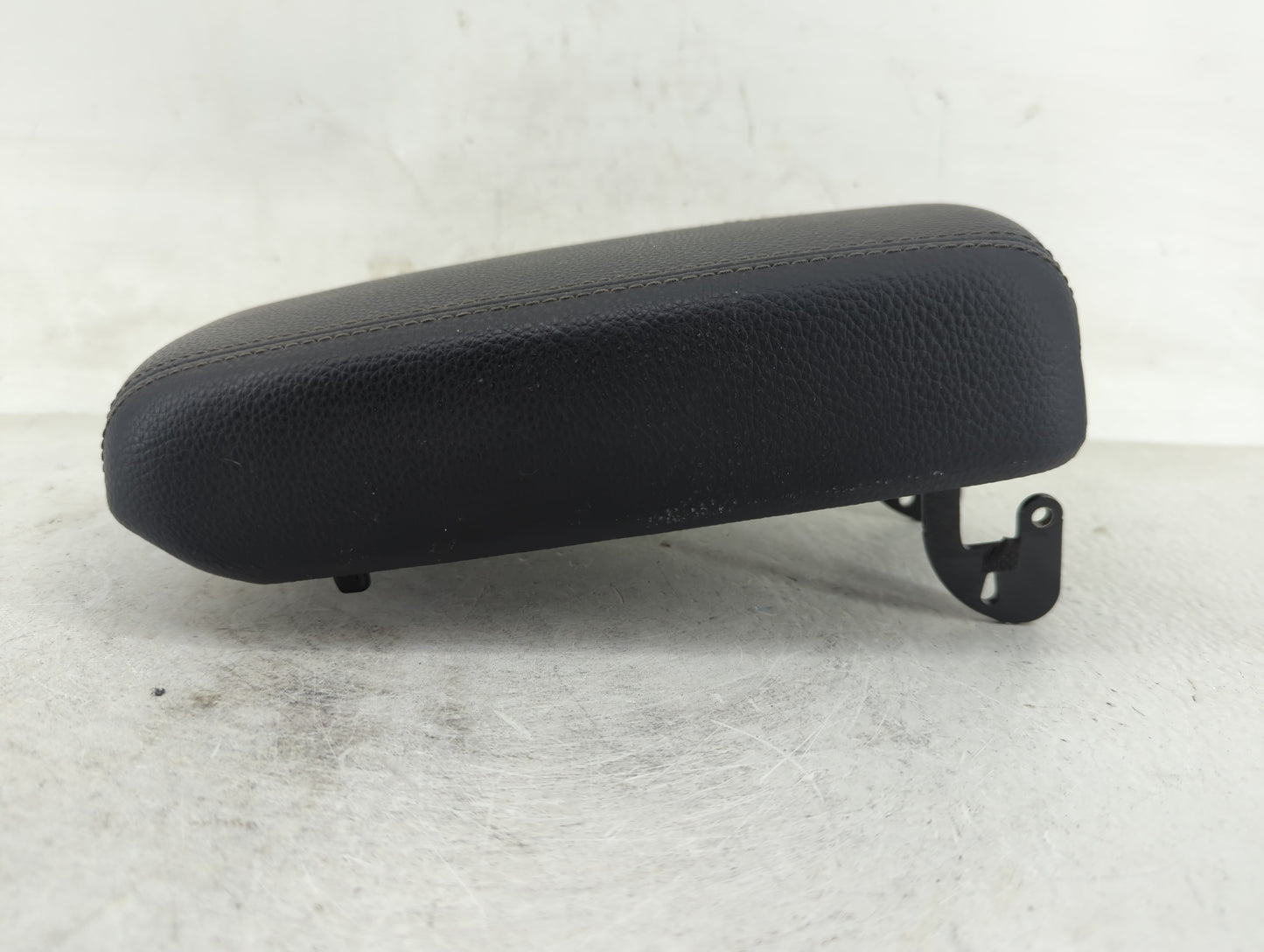 2021 Kia Rio Center Console Armrest Cover Lid Fits OEM Used Auto Parts - Oemusedautoparts1.com