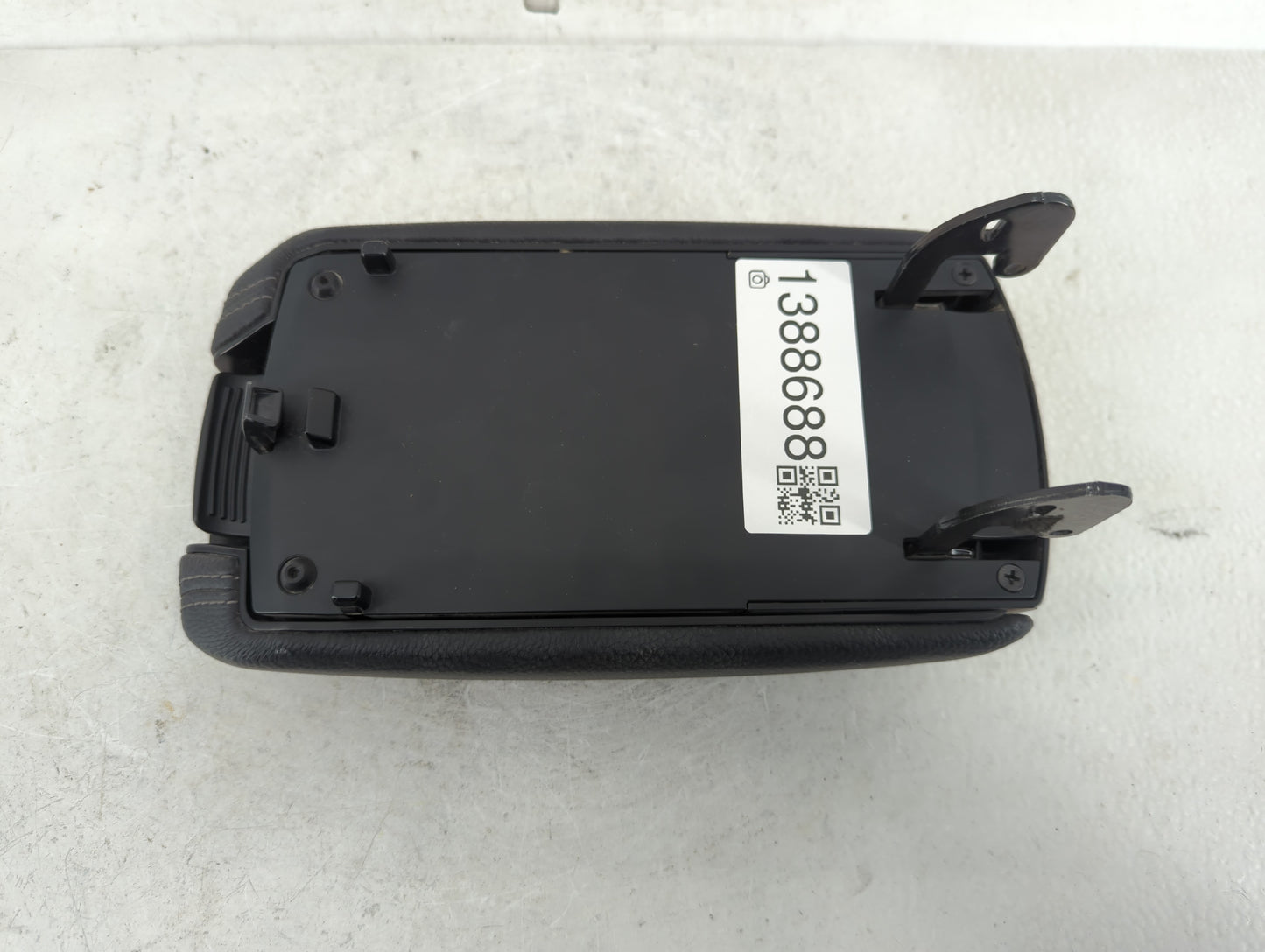 2021 Kia Rio Center Console Armrest Cover Lid Fits OEM Used Auto Parts - Oemusedautoparts1.com