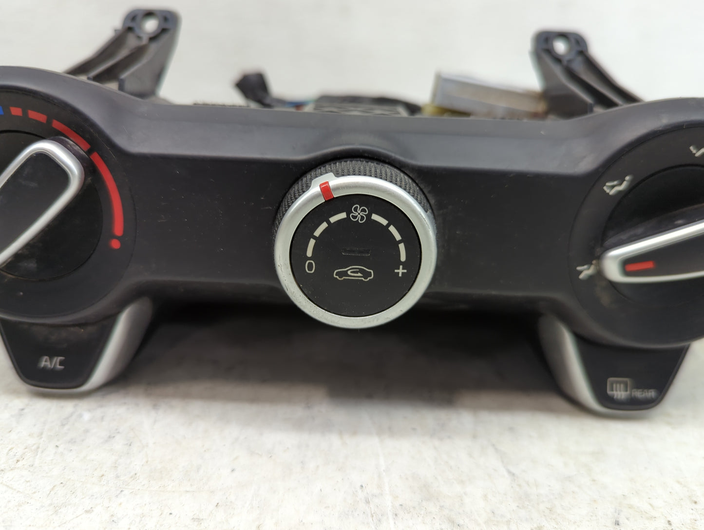 2021 Kia Rio Climate Control Module Temperature AC/Heater Replacement P/N:97250H9130 Fits OEM Used Auto Parts - Oemusedautop