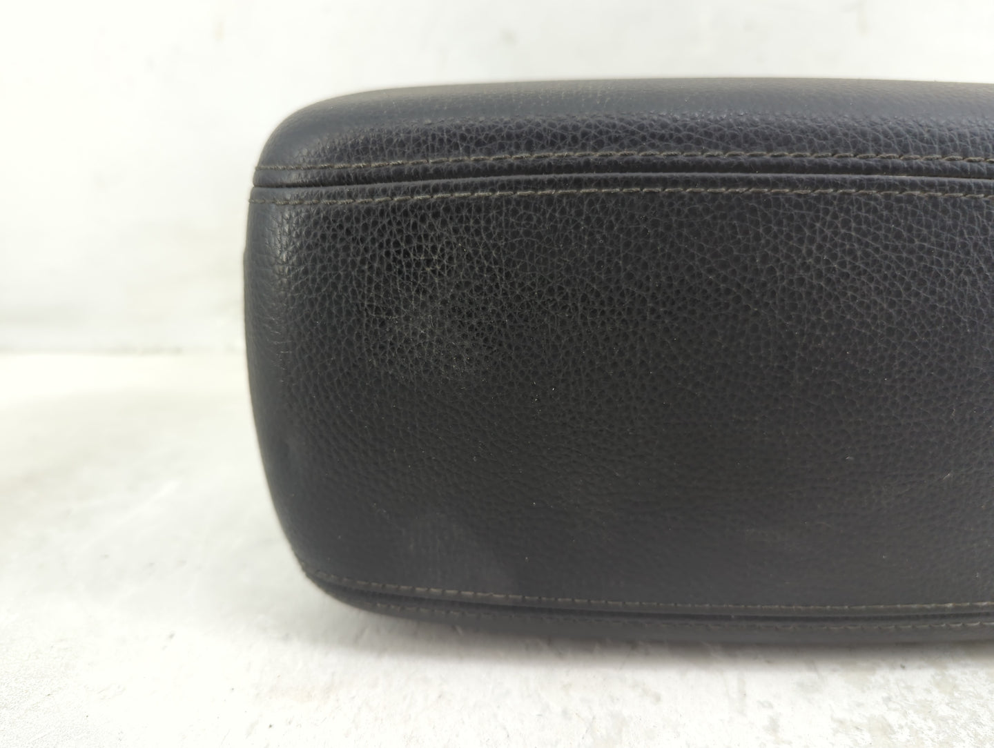 2021 Kia Rio Center Console Armrest Cover Lid Fits OEM Used Auto Parts - Oemusedautoparts1.com