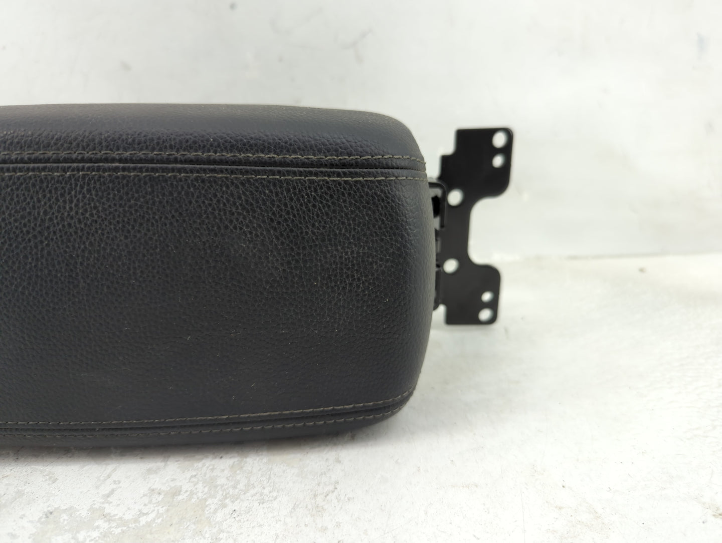2021 Kia Rio Center Console Armrest Cover Lid Fits OEM Used Auto Parts - Oemusedautoparts1.com