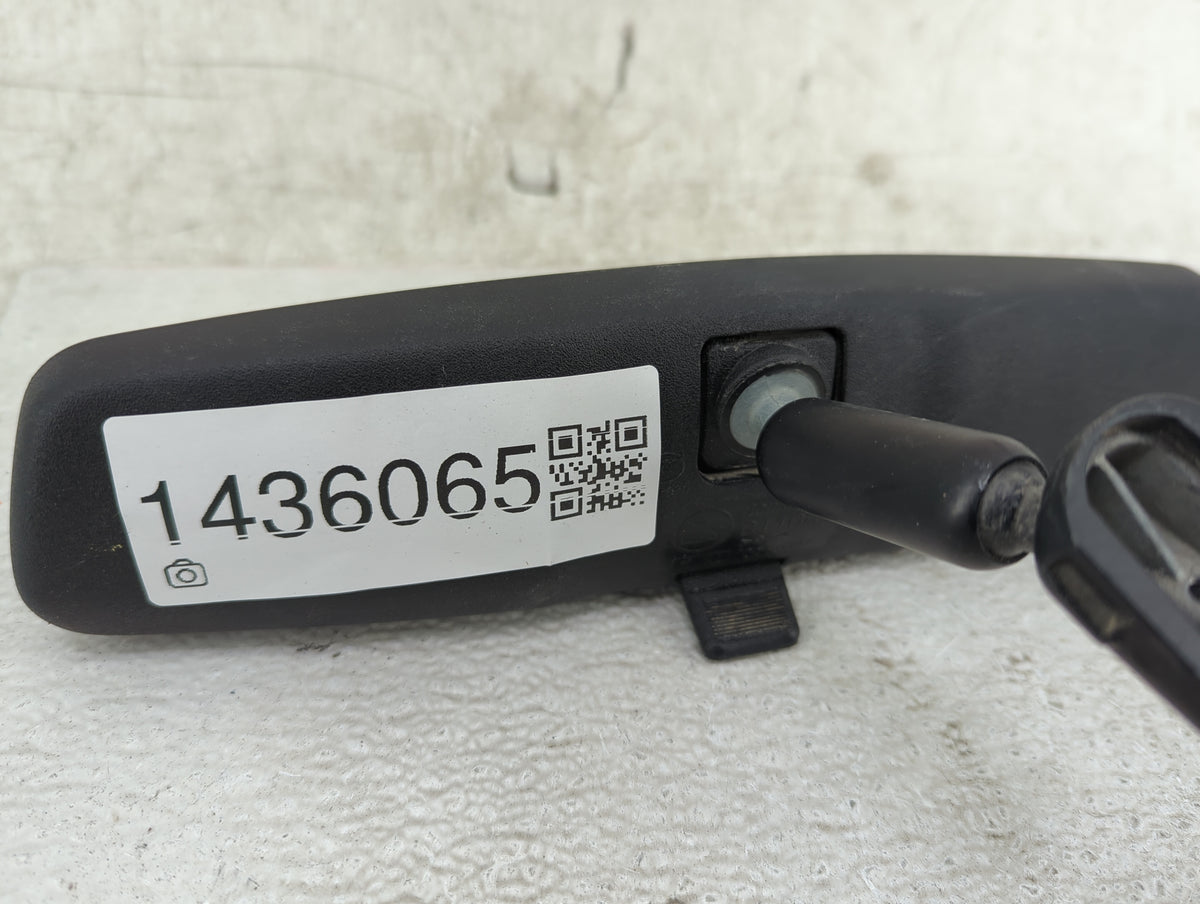 2018-2020 Kia Rio Interior Rear View Mirror Replacement OEM P/N:E8011083 Fits OEM Used Auto Parts - Oemusedautoparts1.com
