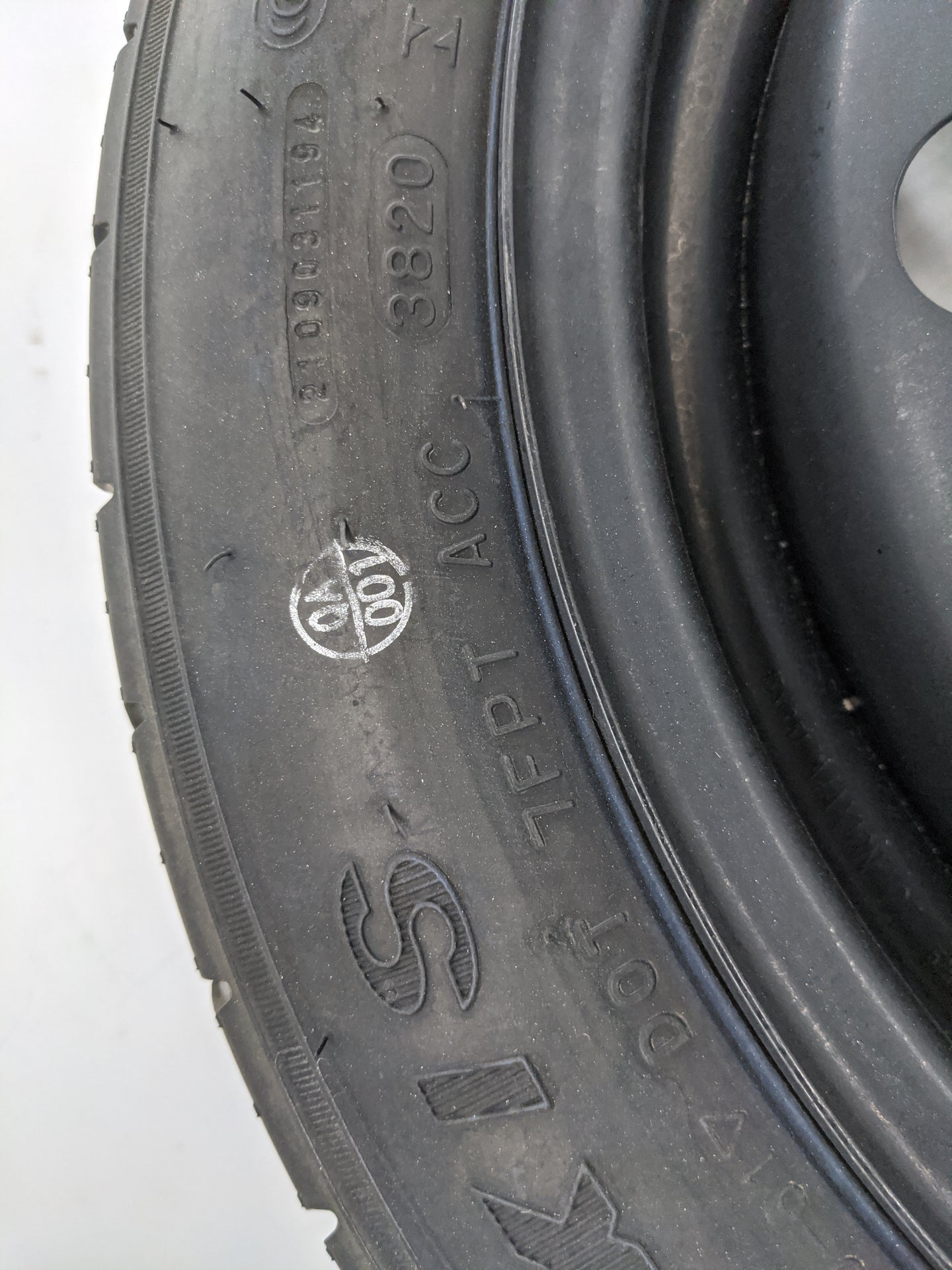 2018-2022 Kia Rio Spare Donut Tire Wheel Rim Oem - Oemusedautoparts1.com