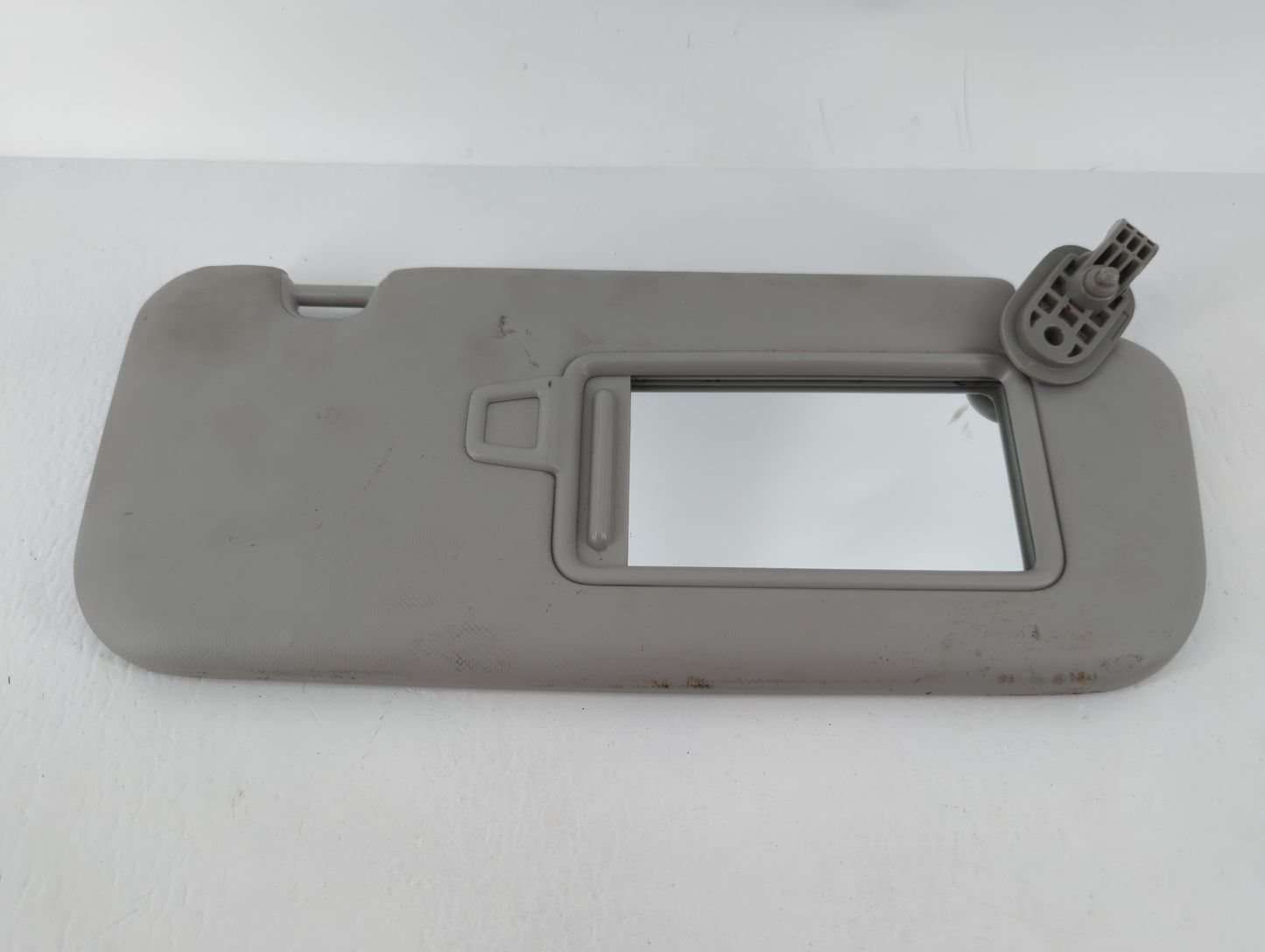 2018-2020 Kia Rio Sun Visor Shade Replacement Passenger Right Mirror Fits Fits 2018 2019 2020 2021 2022 OEM Used Auto Parts 