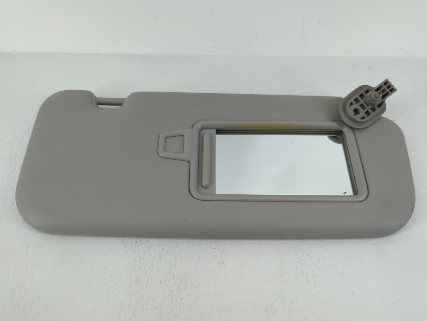 2018-2020 Kia Rio Sun Visor Shade Replacement Passenger Right Mirror Fits Fits 2018 2019 2020 2021 2022 OEM Used Auto Parts 