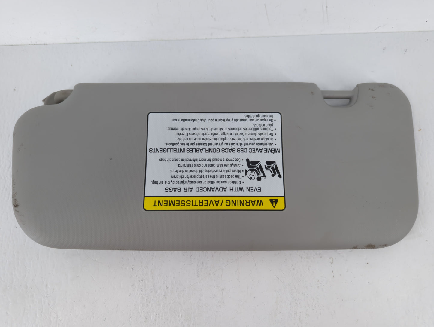 2018-2020 Kia Rio Sun Visor Shade Replacement Passenger Right Mirror Fits Fits 2018 2019 2020 2021 2022 OEM Used Auto Parts 