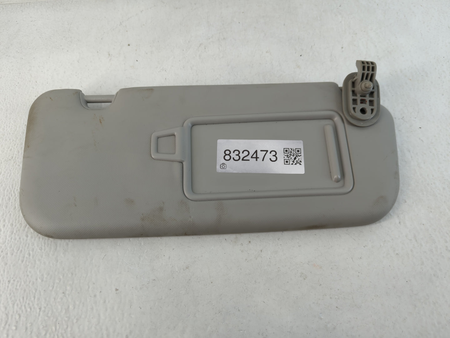 2018-2020 Kia Rio Sun Visor Shade Replacement Driver Left Mirror Fits Fits 2018 2019 2020 2021 2022 OEM Used Auto Parts - Oe