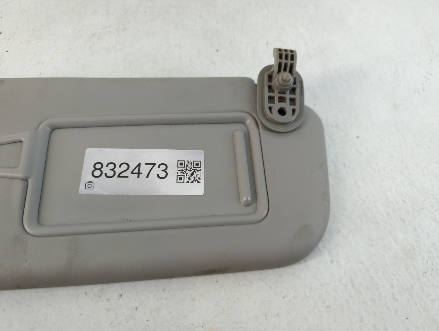 2018-2020 Kia Rio Sun Visor Shade Replacement Driver Left Mirror Fits Fits 2018 2019 2020 2021 2022 OEM Used Auto Parts - Oe