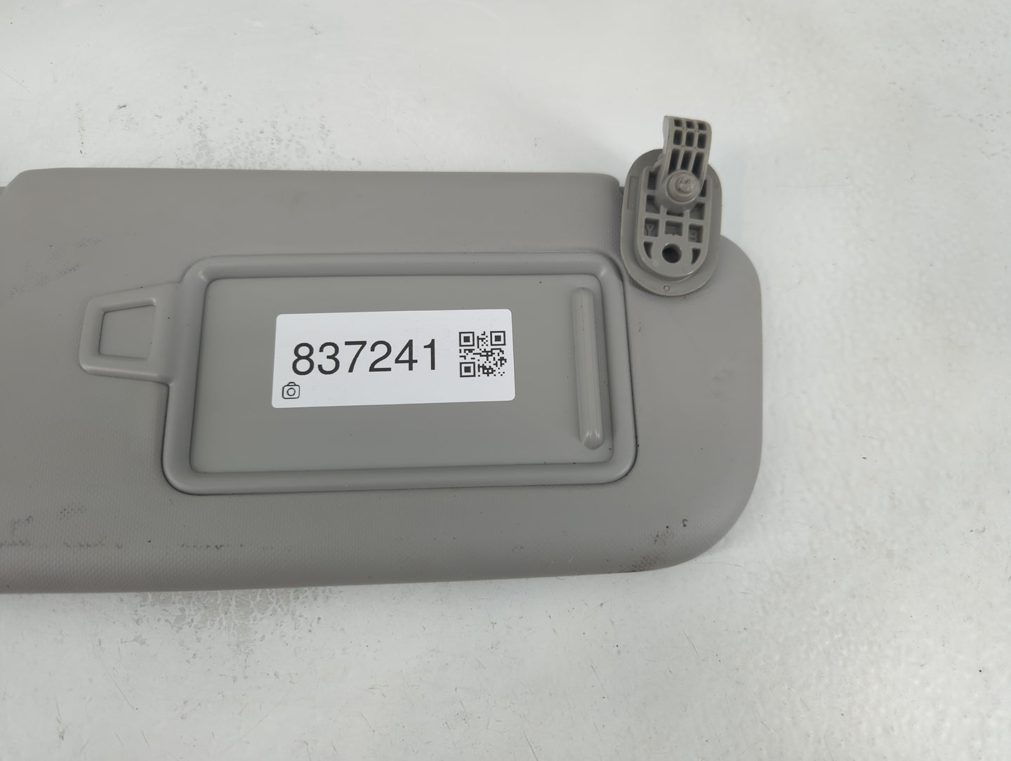 2018-2020 Kia Rio Sun Visor Shade Replacement Passenger Right Mirror Fits Fits 2018 2019 2020 2021 2022 OEM Used Auto Parts 