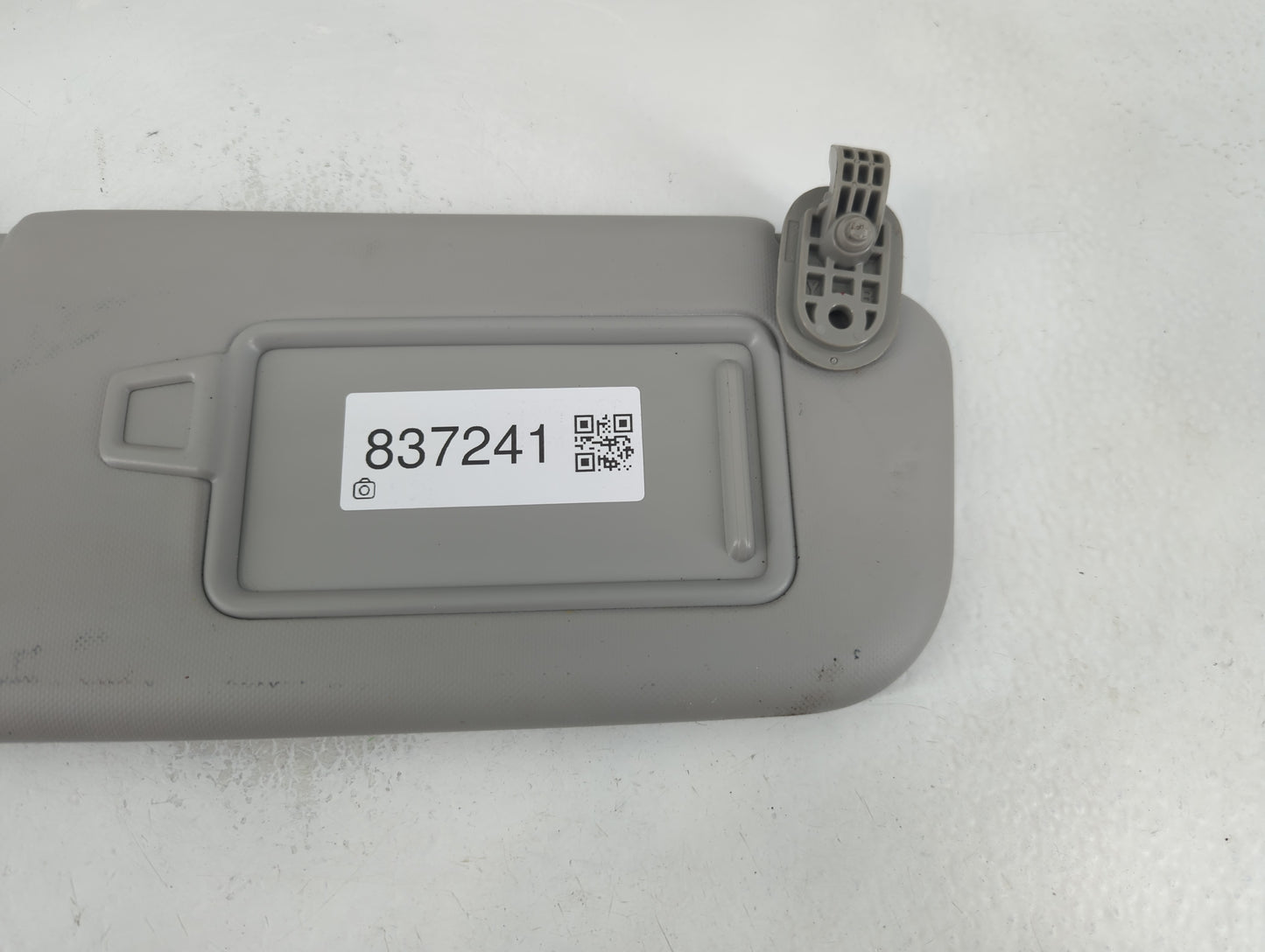 2018-2020 Kia Rio Sun Visor Shade Replacement Passenger Right Mirror Fits Fits 2018 2019 2020 2021 2022 OEM Used Auto Parts 