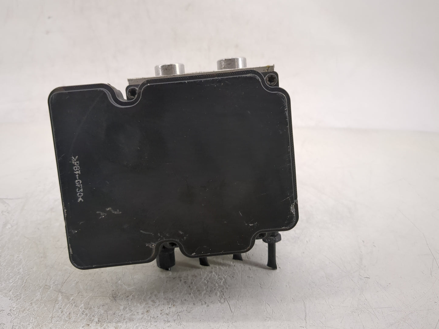 2019-2020 Kia Sedona ABS Pump Control Module Replacement P/N:58900-A9650 61589-45100 Fits Fits 2019 2020 OEM Used Auto Parts