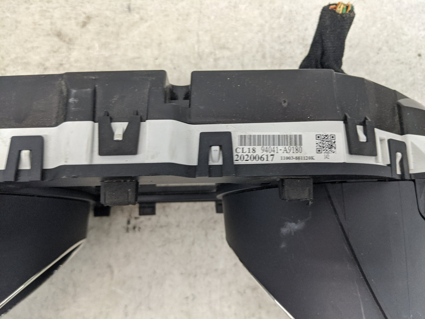 2019-2020 Kia Sedona Instrument Cluster Speedometer Gauges P/N:94041-A9180 94041A9180 Miles:101K Fits Fits 2019 2020 OEM Use