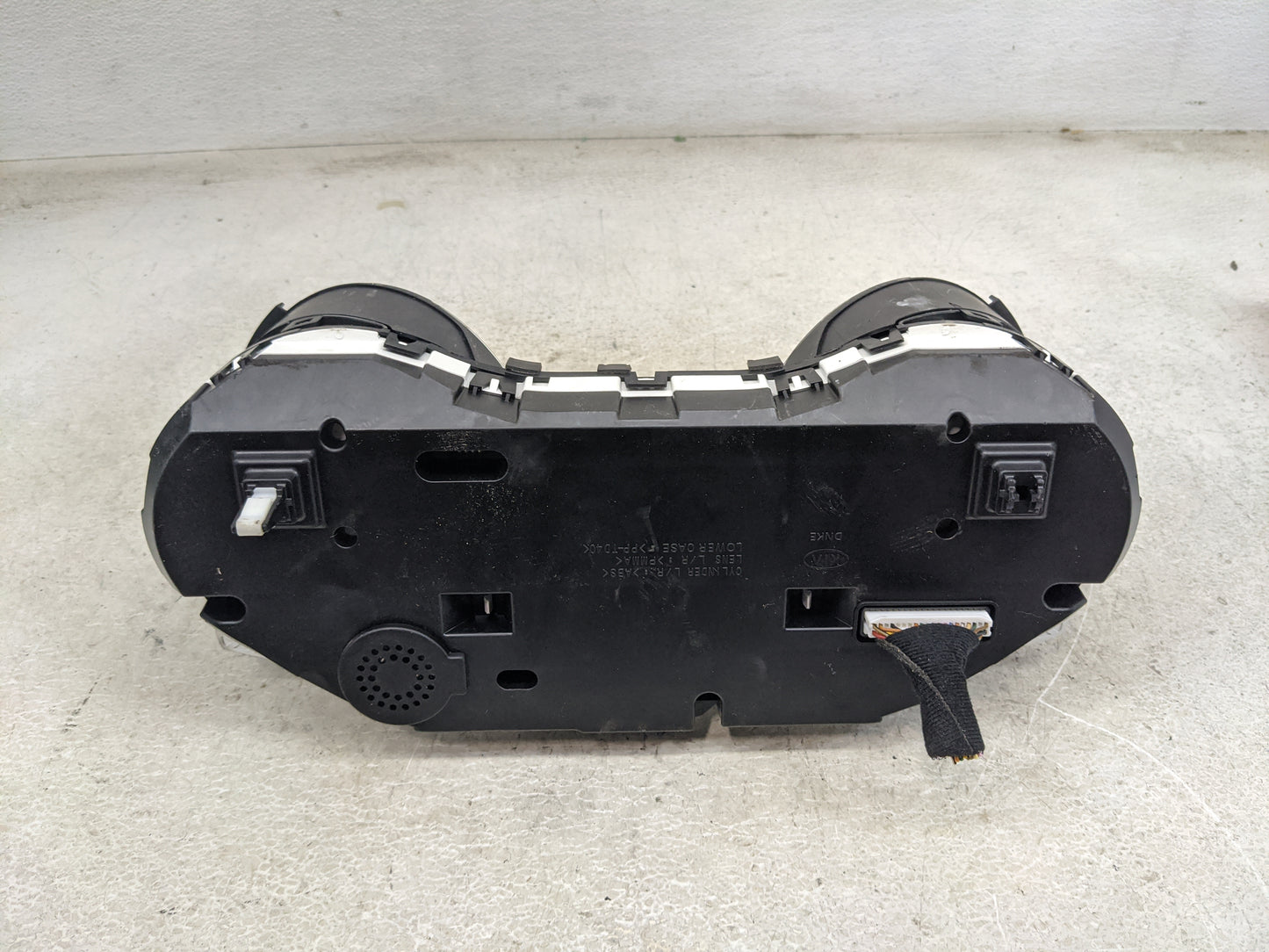 2019-2020 Kia Sedona Instrument Cluster Speedometer Gauges P/N:94041-A9180 94041A9180 Miles:101K Fits Fits 2019 2020 OEM Use
