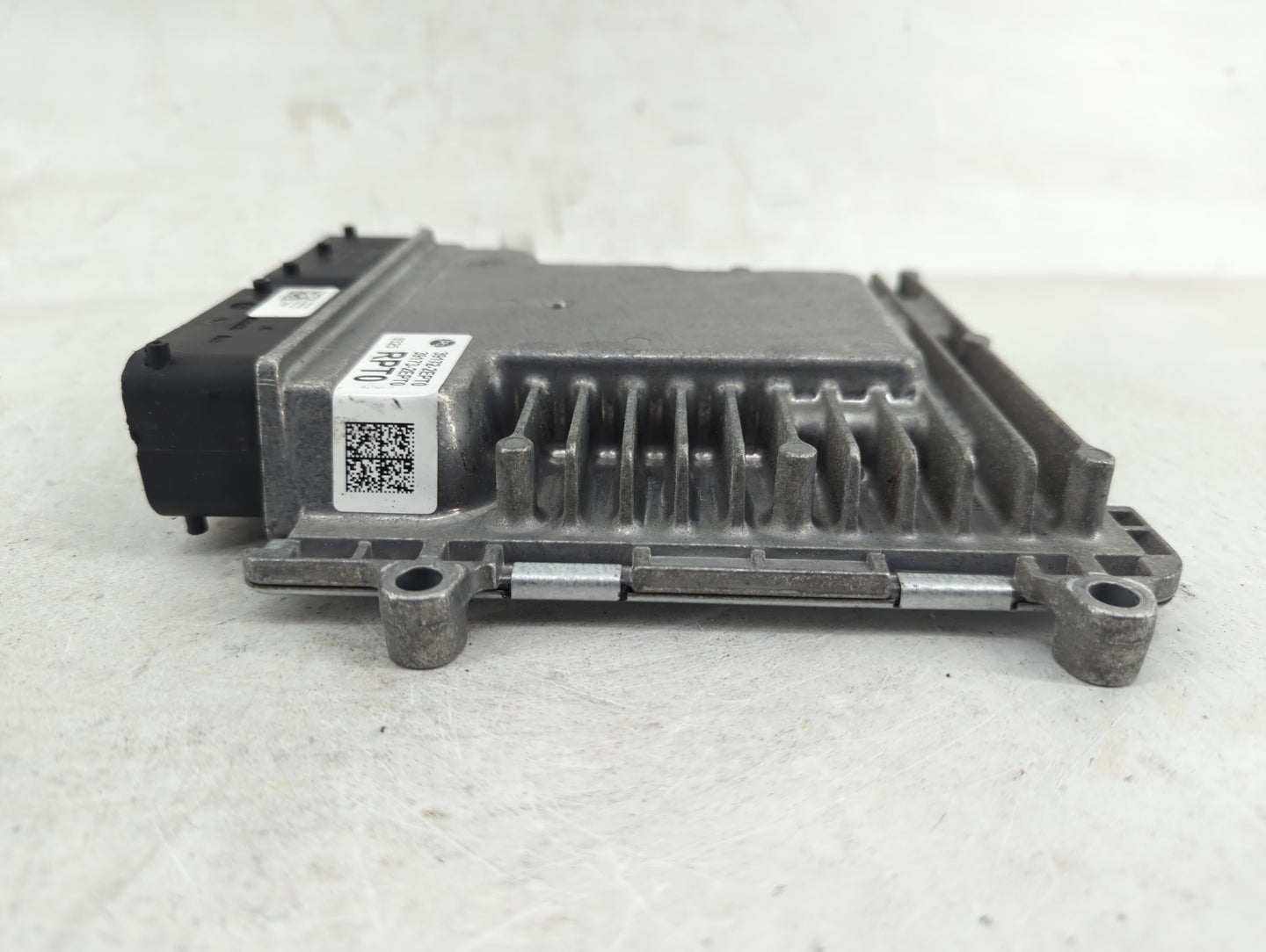 2021 Kia Seltos PCM Engine Control Computer ECU ECM PCU OEM P/N:39173-2EPT0 39172-2EPT0 Fits OEM Used Auto Parts - Oemusedau